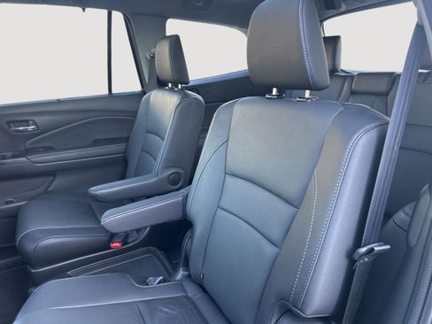 Used 2022 Honda Pilot Elite image 8