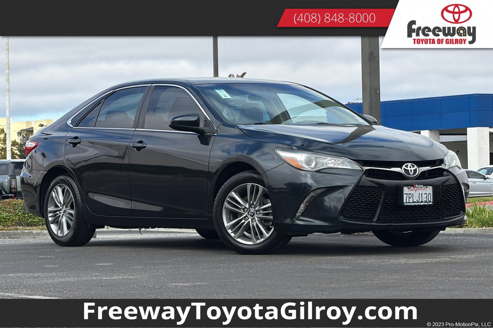 Used 2016 Toyota Camry SE FWD image 1