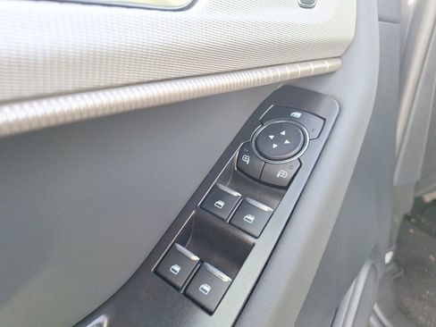 New 2026 Ford Explorer Active w/ Active Comfort Package image 21