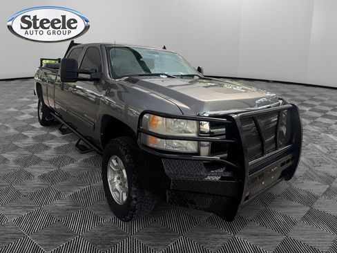Used 2009 Chevrolet Silverado 3500 LTZ w/ Suspension Package, Off-Road AWD/4WD image 7