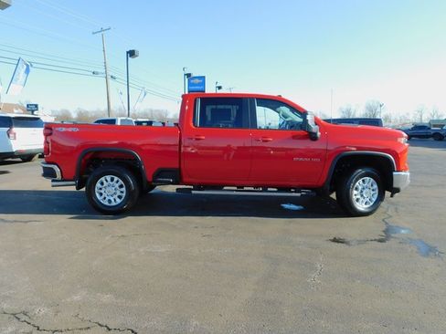 Used 2024 Chevrolet Silverado 2500 LT w/ Safety Package image 10