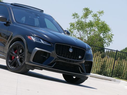 Used 2021 Jaguar F-PACE SVR AWD/4WD image 11