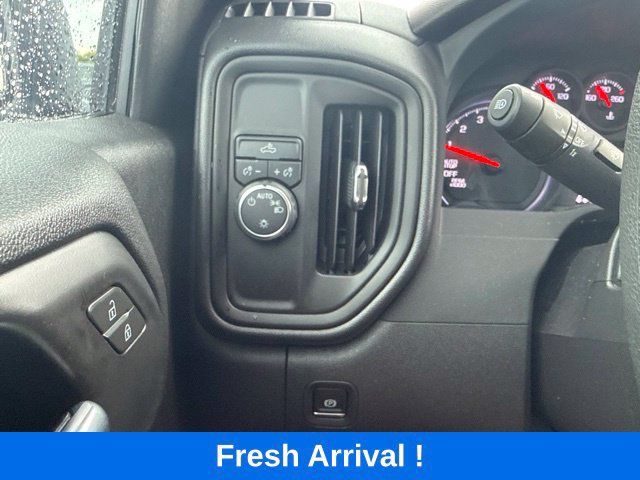 Used 2025 Chevrolet Silverado 1500 Custom RWD image 8