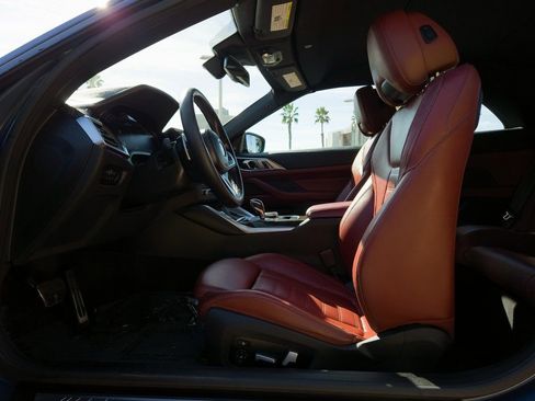 Used 2023 BMW 440i xDrive Convertible w/ Premium Package image 10