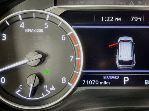 Used 2022 Nissan Rogue SV w/ SV Premium Package FWD image 13