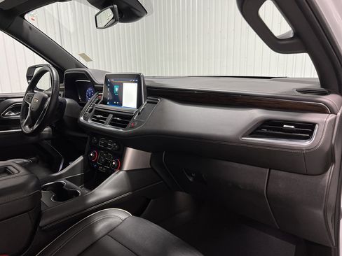 Used 2023 Chevrolet Suburban Premier image 30