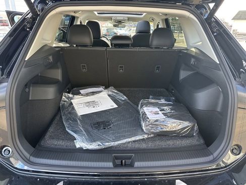 New 2026 Volkswagen Tiguan SE image 22