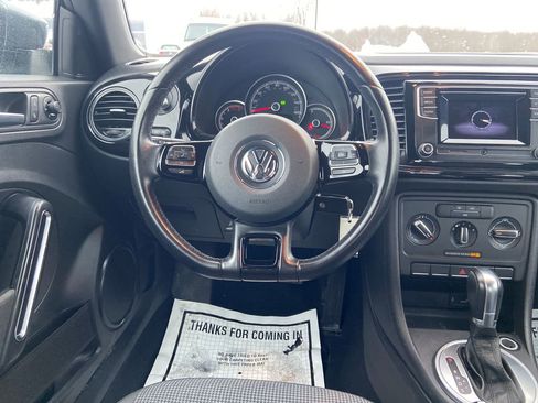 Used 2019 Volkswagen Beetle 2.0T SE FWD image 19