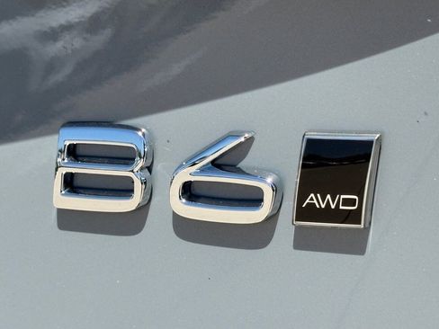 New 2026 Volvo XC90 B6 Plus w/ Protection Package Premier AWD/4WD image 10
