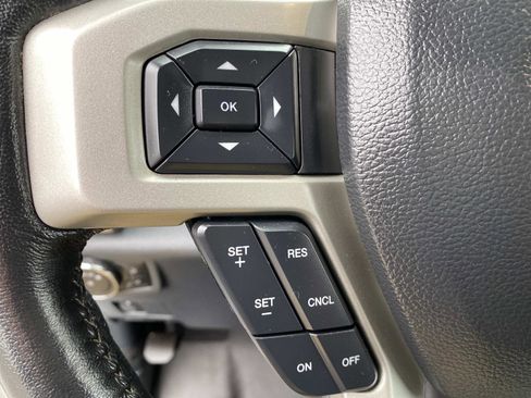 Used 2022 Ford F250 Lariat w/ Lariat Value Package image 22