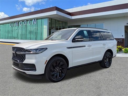 New 2025 Lincoln Navigator Reserve w/ Jet Appearance Package image 8