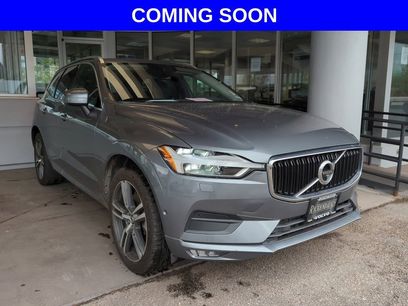 Used 2018 Volvo XC60 T6 Momentum w/ Convenience Package