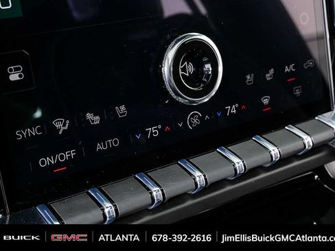 Used 2026 GMC Yukon Denali Ultimate image 17