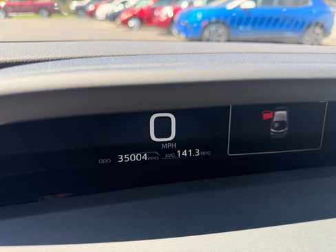 Used 2022 Toyota Prius Prime XLE FWD image 5
