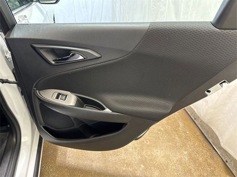 Used 2024 Chevrolet Malibu LT image 25