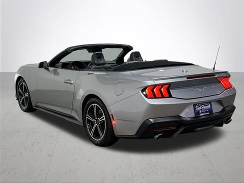 Used 2024 Ford Mustang Premium image 31