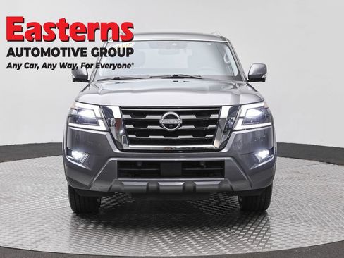 Used 2024 Nissan Armada SL w/ Captain's Chairs Package AWD/4WD image 2