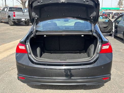 Used 2024 Chevrolet Malibu LT image 18