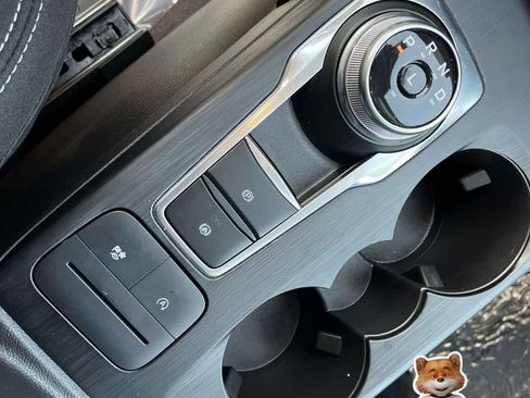 Used 2025 Ford Escape Active image 31