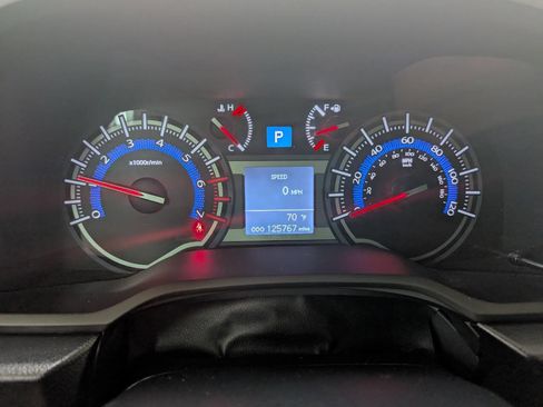 Used 2014 Toyota 4Runner 4WD image 9