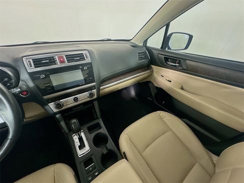 Used 2015 Subaru Outback 2.5i Limited image 11