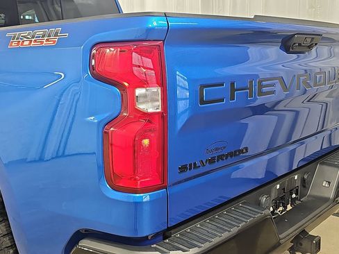 Certified 2023 Chevrolet Silverado 1500 LT Trail Boss w/ Convenience Package II image 40