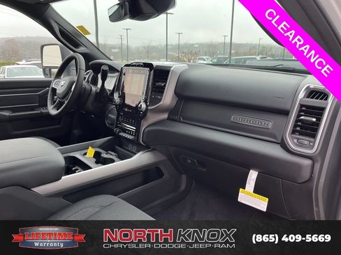 New 2026 RAM 2500 Big Horn AWD/4WD image 29