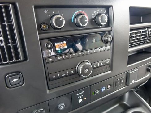 New 2025 Chevrolet Express 3500 LT w/ LT Preferred Equipment Group RWD image 18