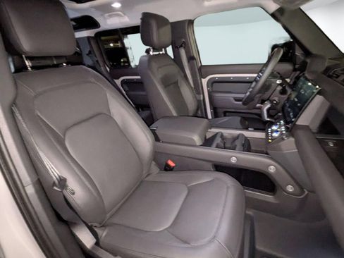 New 2026 Land Rover Defender 110 S AWD/4WD image 30