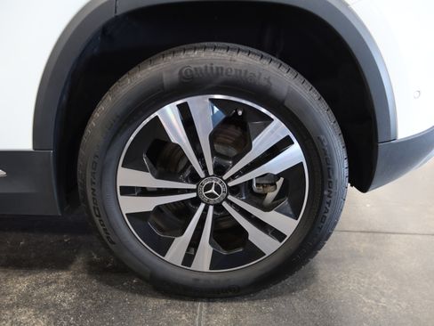 Used 2024 Mercedes-Benz GLA 250 4MATIC image 12