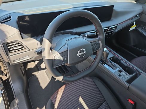 New 2026 Nissan Sentra SR FWD image 6