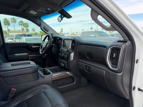 Used 2020 Chevrolet Silverado 1500 RST w/ Diesel Off-Road Package AWD/4WD image 28