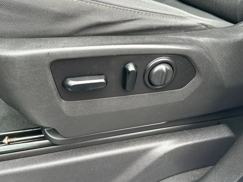 Used 2021 Chevrolet Silverado 2500 LT w/ Fleet Comfort Package image 11