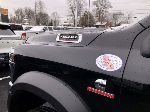 New 2026 RAM 4500 Tradesman w/ Chrome Appearance Group AWD/4WD image 18