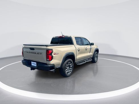 Used 2024 Chevrolet Colorado Z71 w/ Z71 Convenience Package 2 AWD/4WD image 9