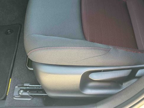 Used 2026 Toyota Corolla SE FWD image 15