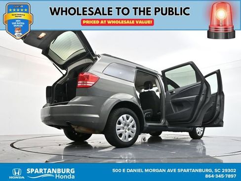 Used 2019 Dodge Journey SE image 49