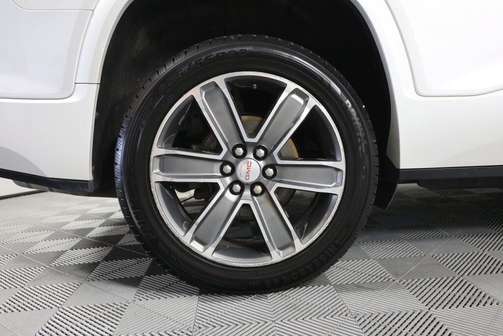 Used 2017 GMC Acadia Denali AWD/4WD image 7