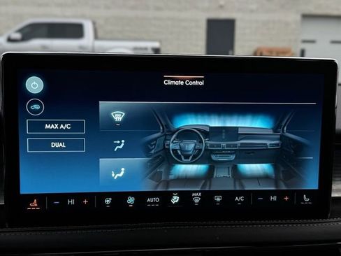 New 2026 Lincoln Corsair Premiere image 36