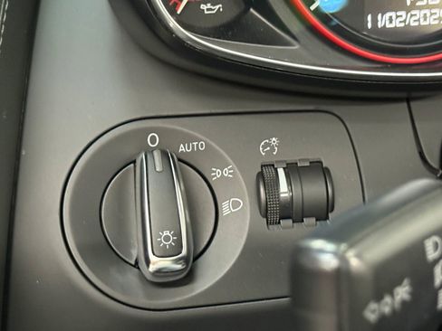 Used 2011 Audi R8 V10 image 23