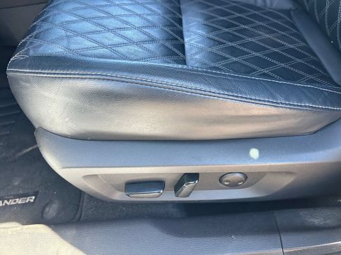 Used 2023 Mitsubishi Outlander SEL FWD image 29