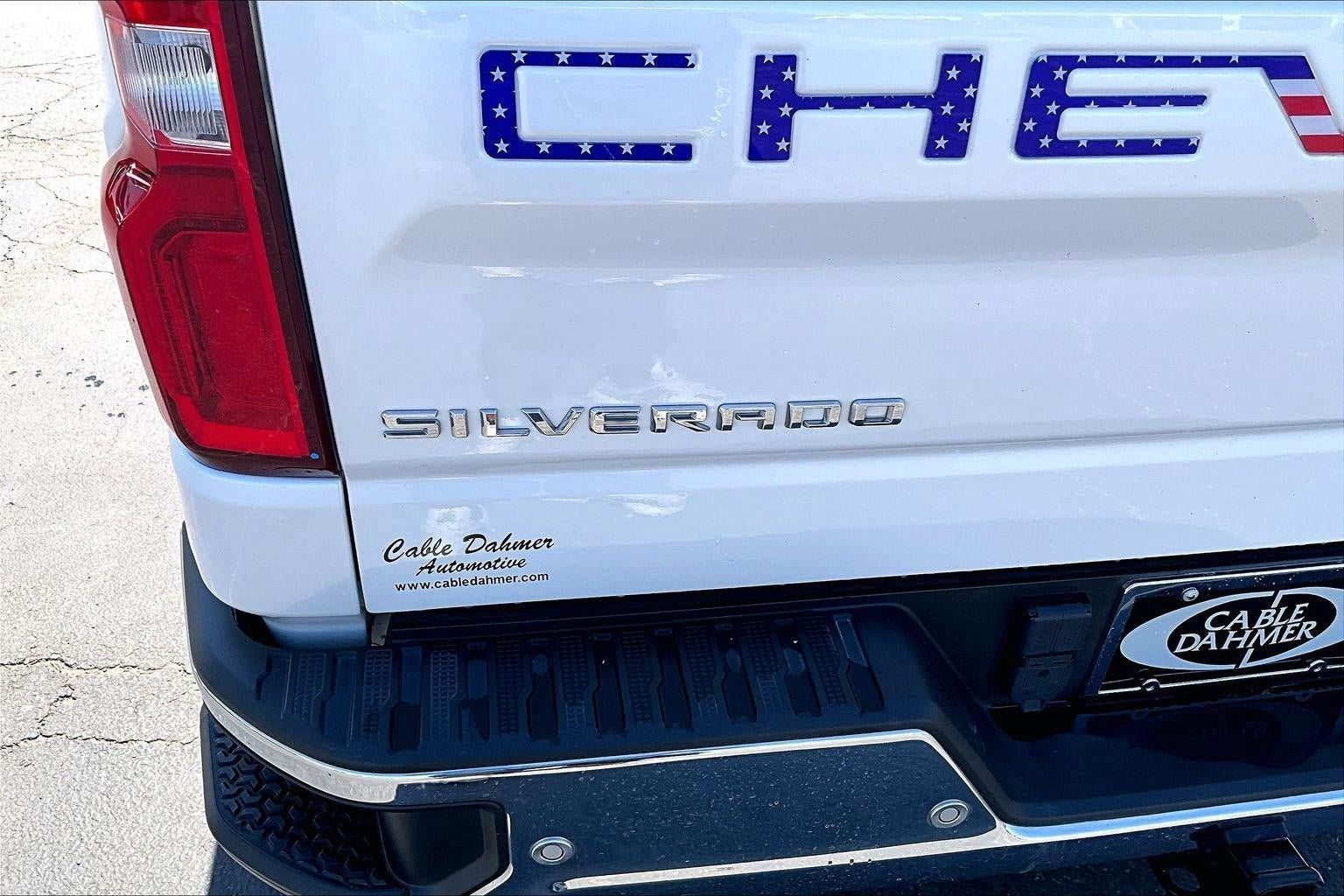 Used 2022 Chevrolet Silverado 1500 LTZ w/ LTZ Convenience Package II AWD/4WD image 31