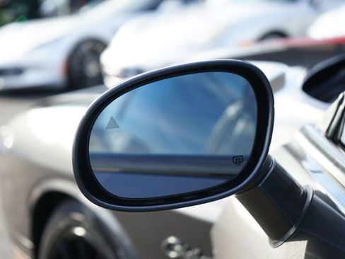 Used 2016 Dodge Challenger R/T Plus image 9