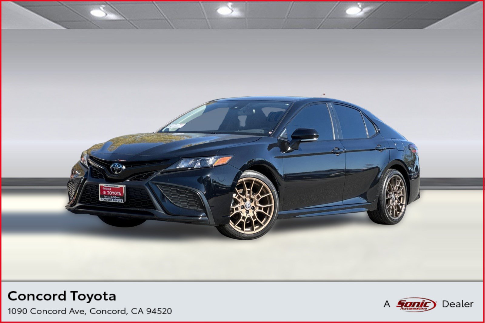 Used 2024 Toyota Camry SE w/ Convenience Package FWD image 1