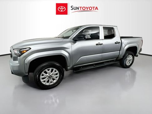 Used 2024 Toyota Tacoma SR AWD/4WD image 9