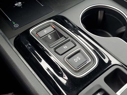 Used 2025 Honda Pilot Touring image 36