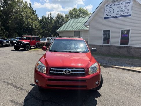 Used 2008 Toyota RAV4 Limited AWD/4WD image 2