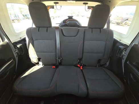 Used 2021 Jeep Wrangler Unlimited Rubicon w/ Uconnect 4C Nav & Sound Group AWD/4WD image 17