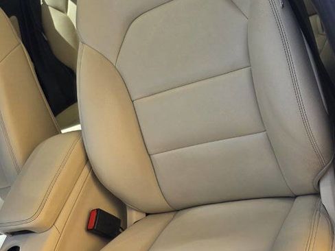 Used 2019 Mercedes-Benz GLA 250 w/ Convenience Package image 10