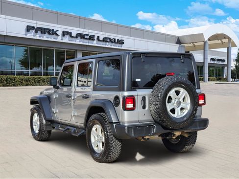 Used 2020 Jeep Wrangler Unlimited Sport S image 4